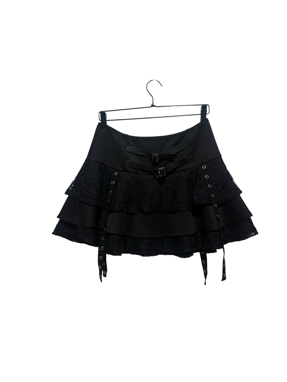 Hot Topic lace-tiered ruffle mini skirt